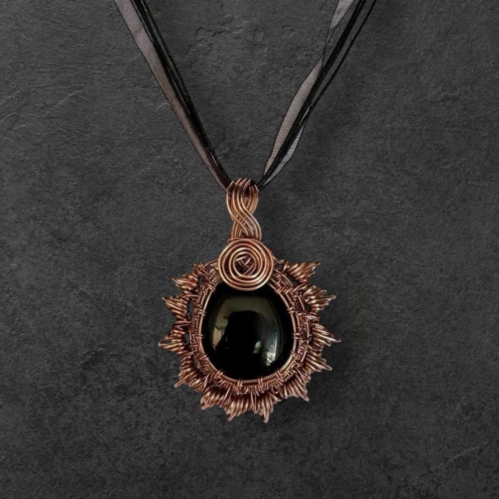 Black Agate and Copper Pendant Necklace